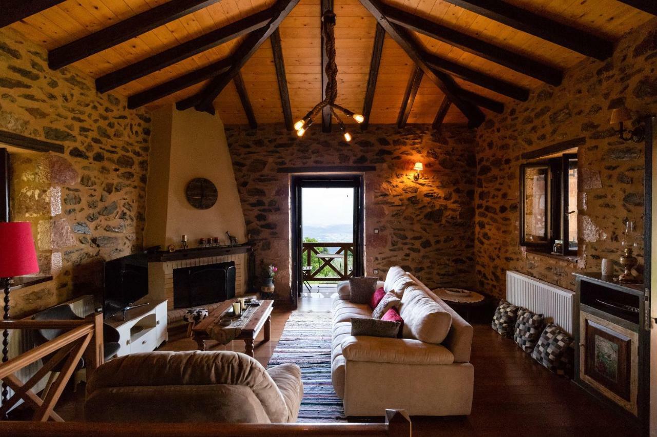 Гостевой дом Luxury House In The Hills Спарта Экстерьер фото